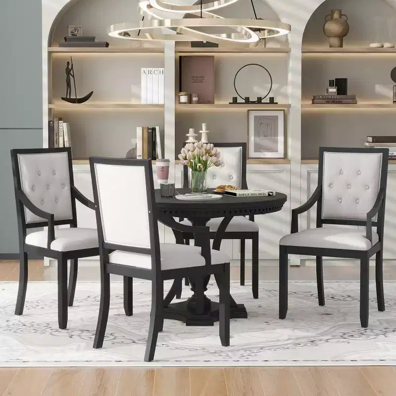 Ensemble de salle à manger rond extensible Whisen Farmhouse 5 pièces avec 4 fauteuils rembourrés