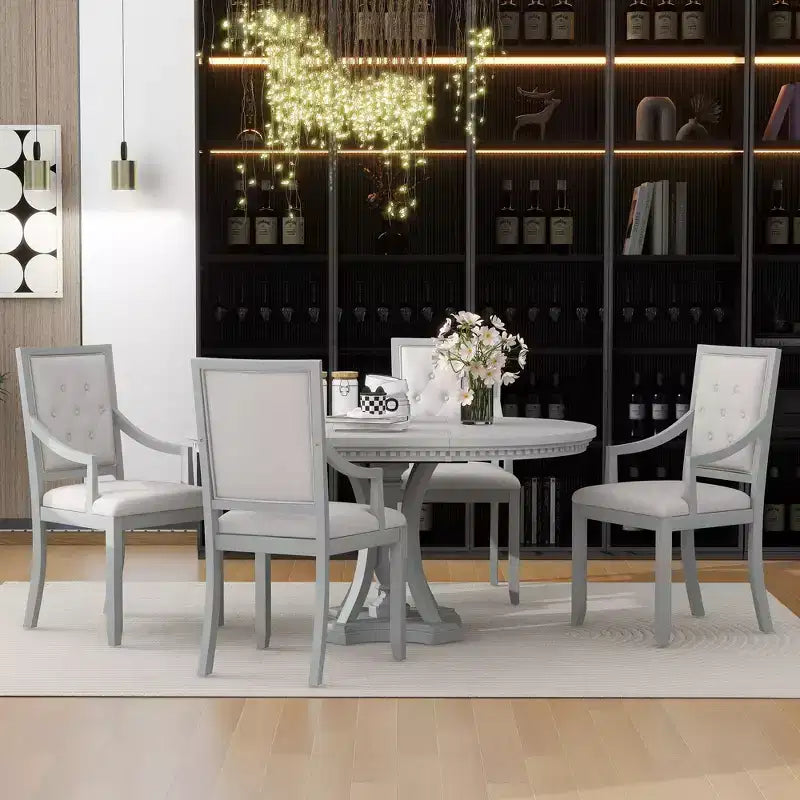 Ensemble de salle à manger rond extensible Whisen Farmhouse 5 pièces avec 4 fauteuils rembourrés