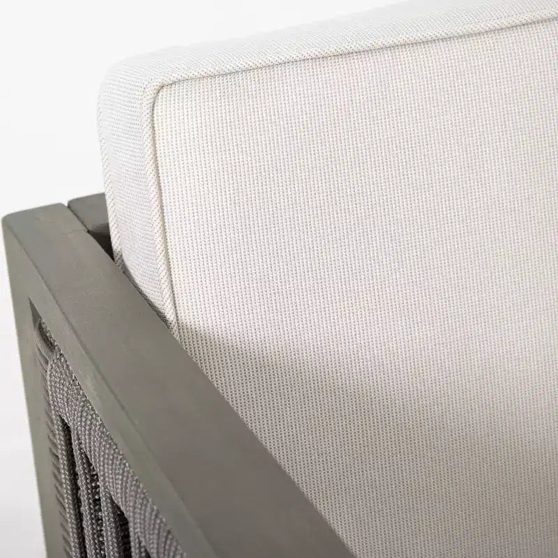 Christopher Knight Home Yan Ensemble de chaises de patio 4 pièces en bois d'acacia tressé avec coussin résistant à l'eau