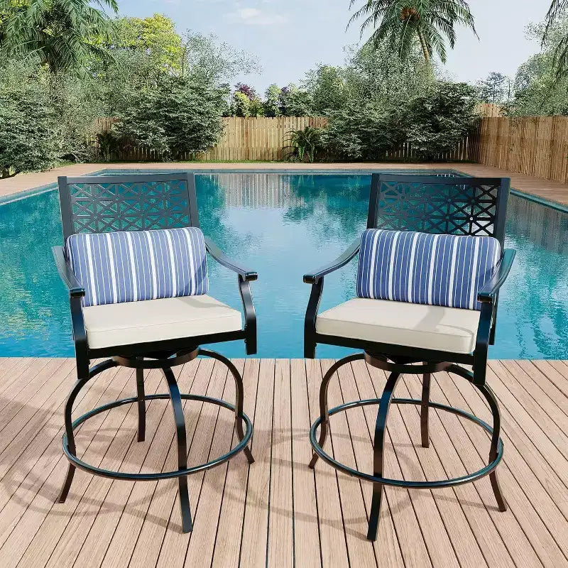 Lot de 2 tabourets de bar pivotants d'extérieur Acekool avec coussins, chaises de patio pivotantes à 360° hauteur comptoir avec accoudoirs et dossier