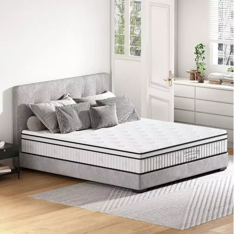 Okak Medium Firm Mattress, Hybrid Mattress with Memory Foam and Pocketed Innerspring, Mattress in a Box for Kids, Adults