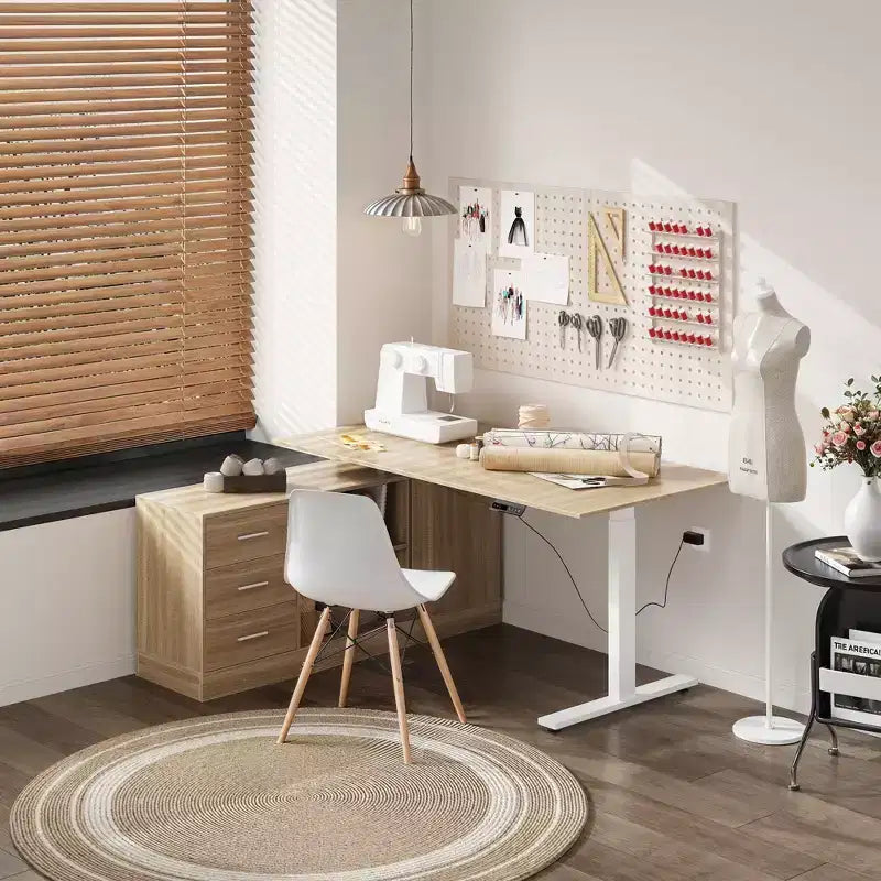 Bureau d'angle réglable en hauteur à effet chêne avec 3 tiroirs et rangement ouvert