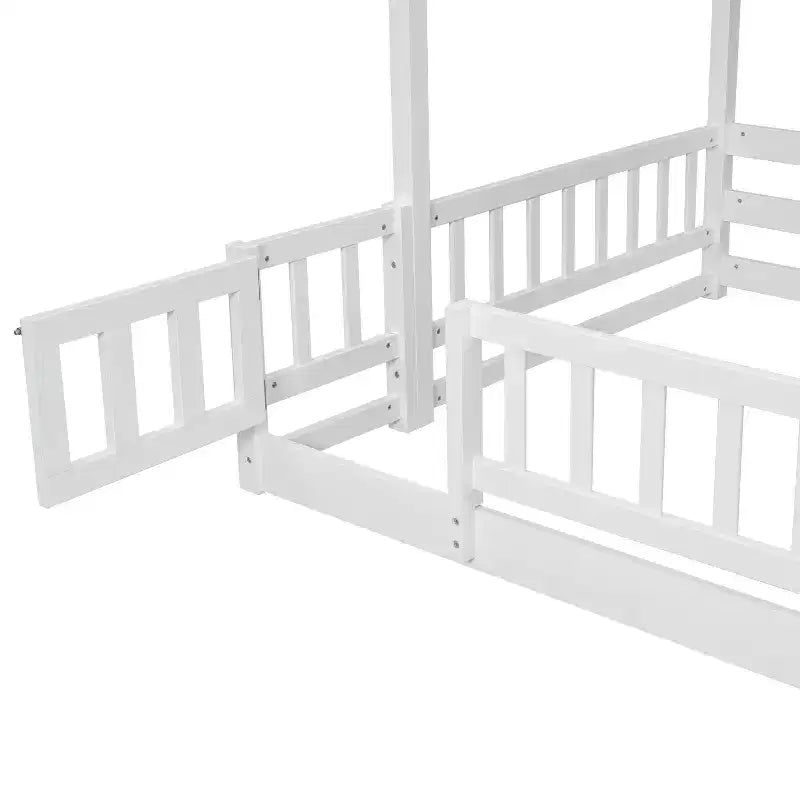 Lit superposé double sur grand format avec toboggan, barrières de sécurité et escalier de rangement