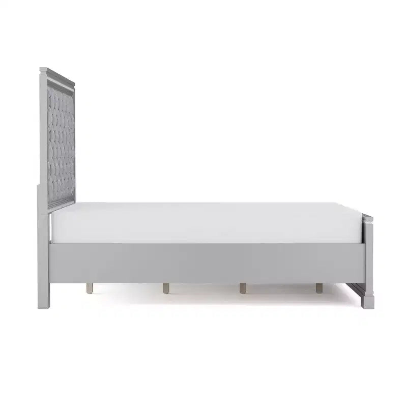 Ensemble de chambre Tenaya de 5 pièces pour grand lit double (Eastern King) argenté/gris - HOMES: Inside + Out