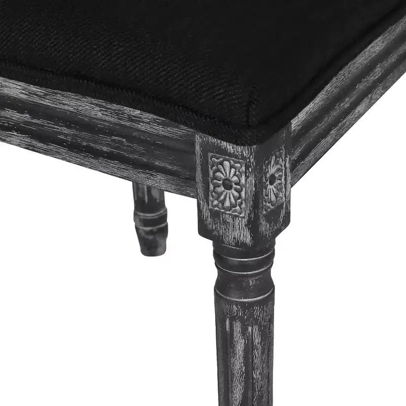 de 4 chaises de salle à manger capitonnées en bois et cannage de style campagnard français