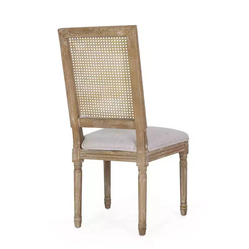 de 4 chaises de salle à manger capitonnées en bois et cannage de style campagnard français