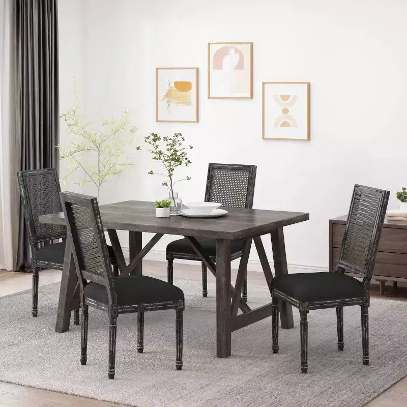 de 4 chaises de salle à manger capitonnées en bois et cannage de style campagnard français